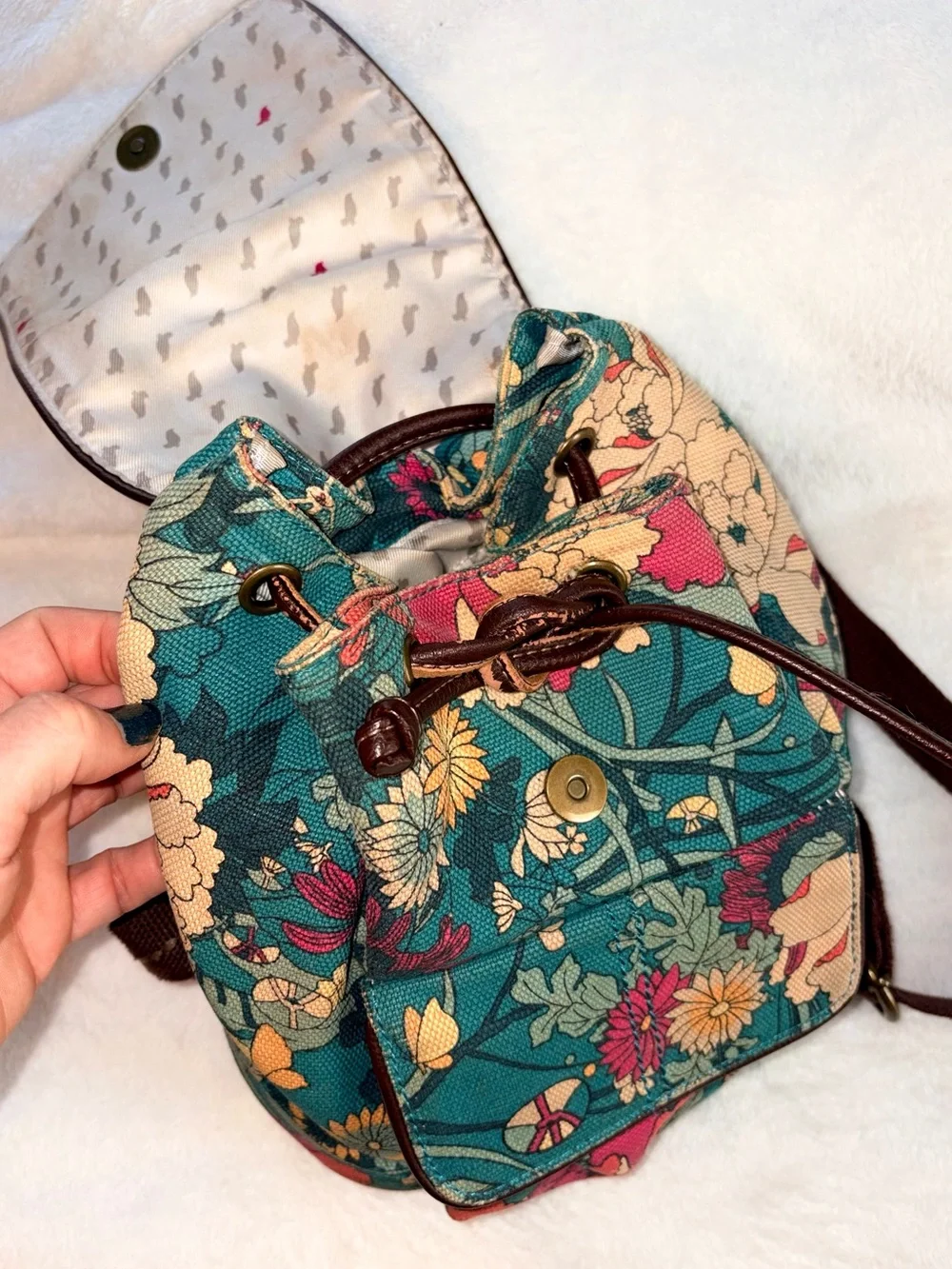 SAKROOTS Boho Artist Circle Convertible Backpack
